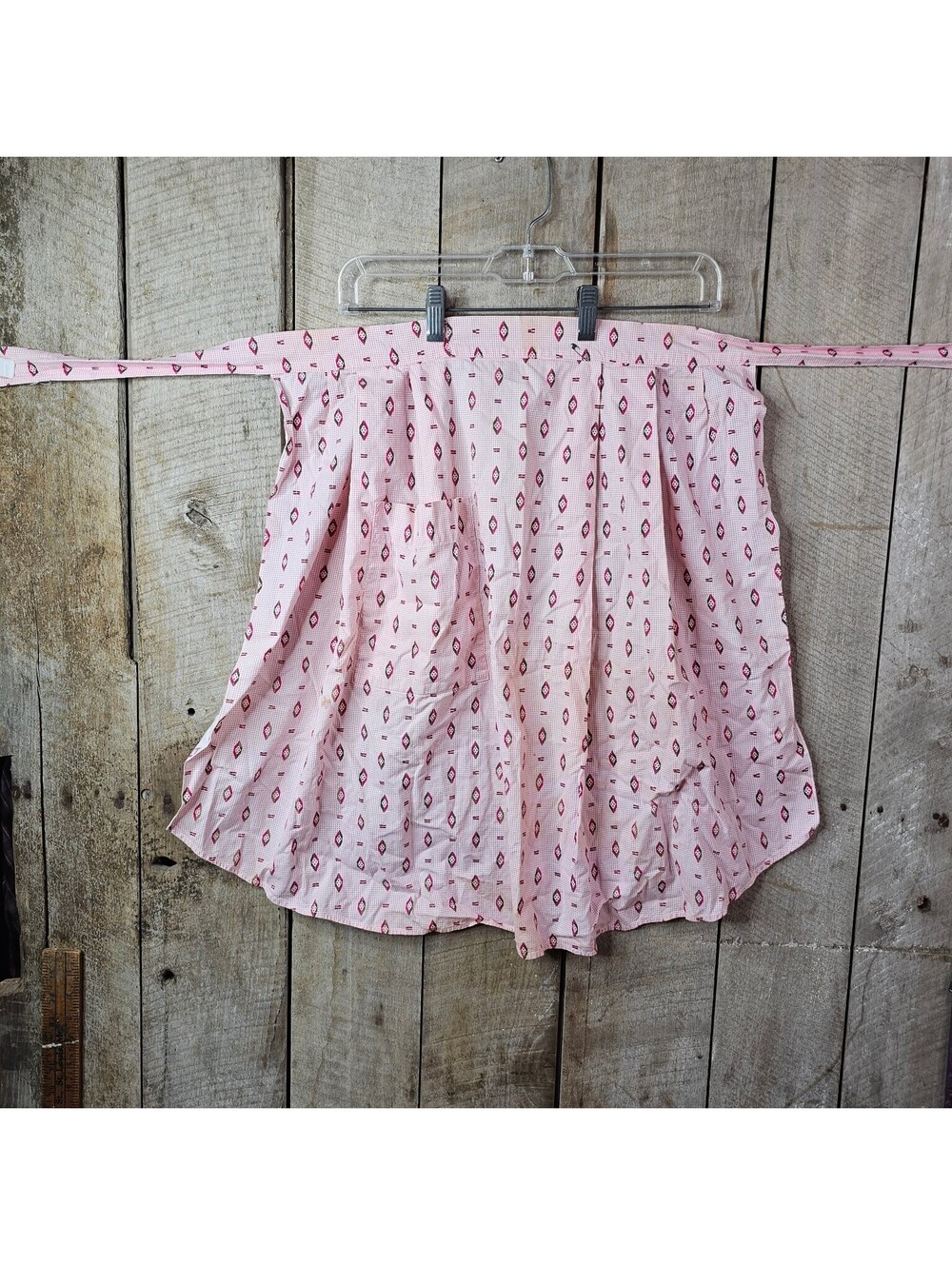 Vintage Pink Gingham Half Apron with Pockets & Diamond Pattern Retro Kitchen